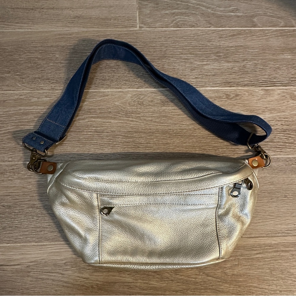 Parker Thatch Cross Your Heart Leather Sling Bag